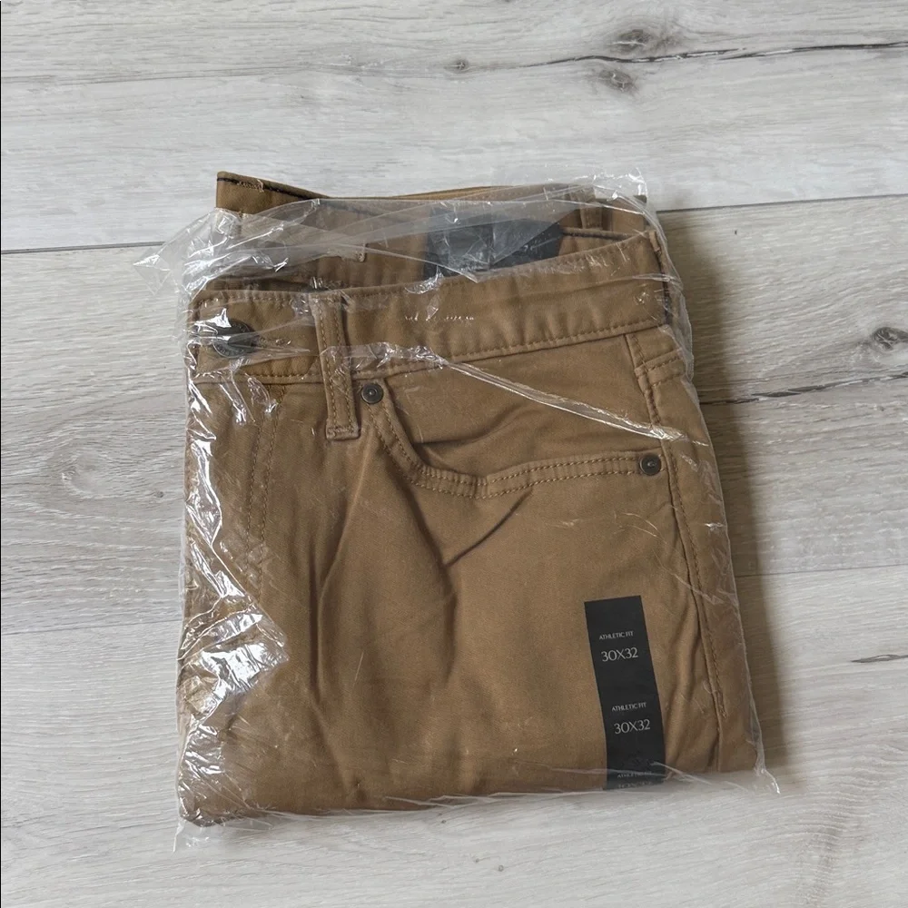 Banana Republic 99% cotton